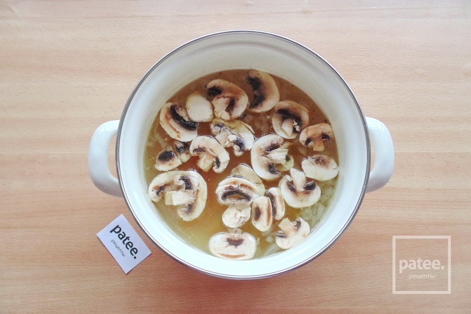 Куриный суп с гречневой лапшой и грибами - Шаг 5