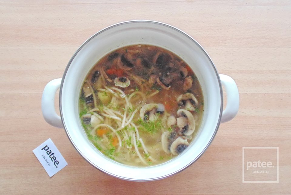 Куриный суп с гречневой лапшой и грибами - Шаг 7