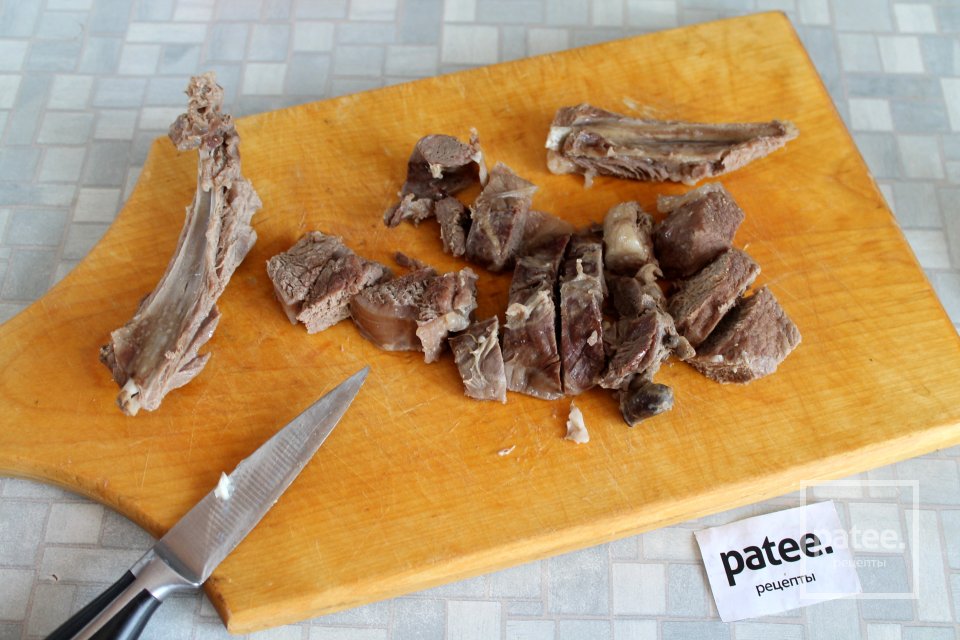 Щи с бараниной и маринованными помидорами - Шаг 9