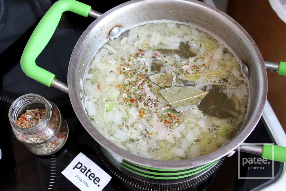 Щи с бараниной и маринованными помидорами - Шаг 10