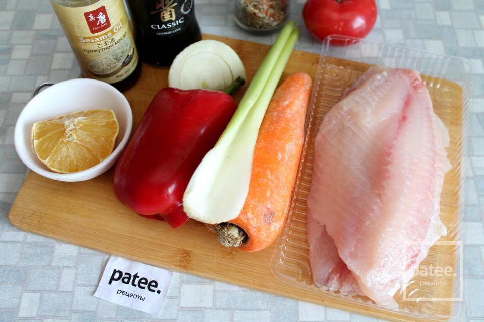 Рыба под овощным маринадом в духовке - Шаг 1