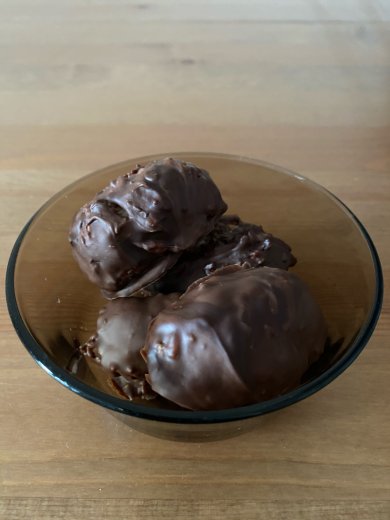 Шоколадные конфеты из банана и кокоса - Шаг 1