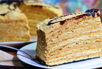 Торт медовый с самыми тонкими коржами