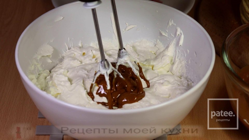 Торт медовый с самыми тонкими коржами - Шаг 14