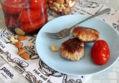 Мясные котлеты с орешками