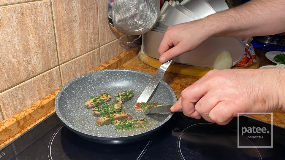 Салат Мимоза из тунца - Шаг 7