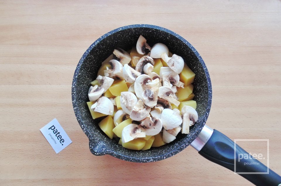 Куриное филе с шампиньонами и картофелем - Шаг 6