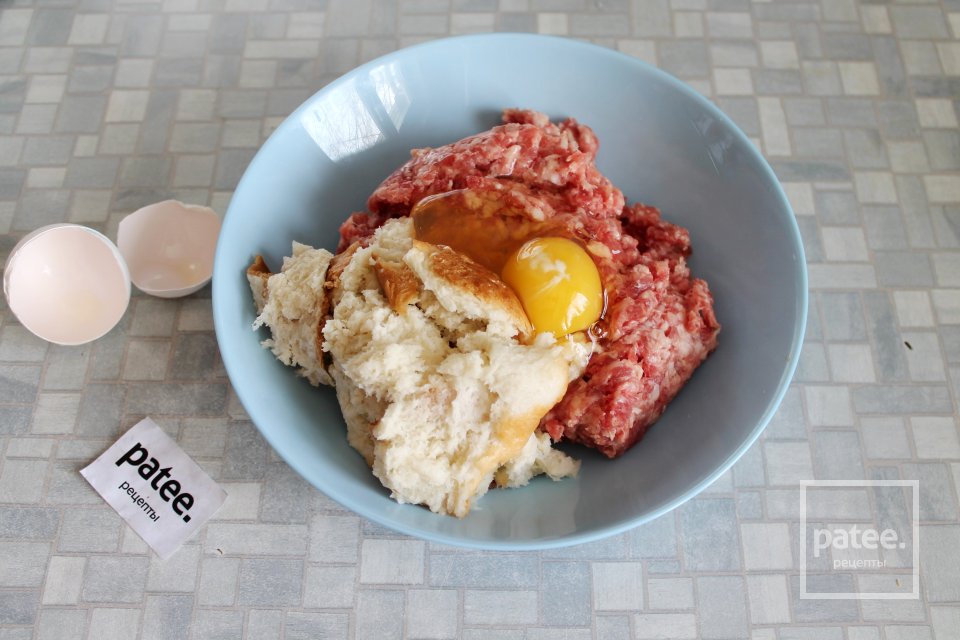 Мясные котлеты с орешками - Шаг 6