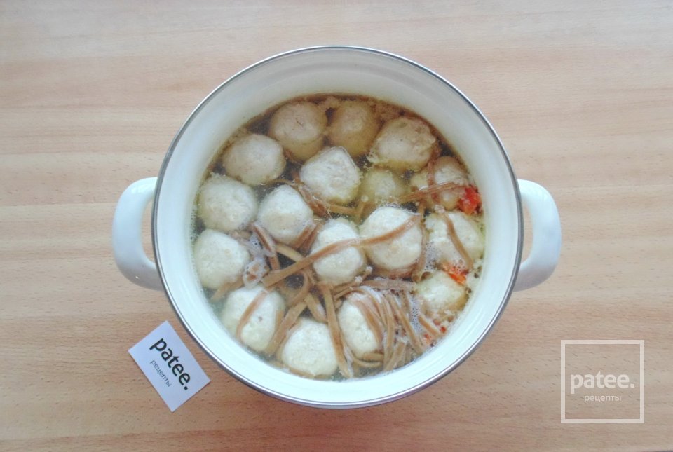 Суп с фрикадельками и гречневой лапшой - Шаг 9