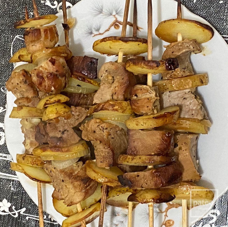 Шашлычки из свинины с молодым картофелем в цитрусовом маринаде в духовке - Шаг 7