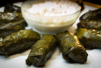 Долма или голубцы в виноградных листьях