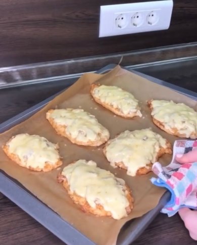 Куриные отбивные под грибной шубкой - Шаг 6