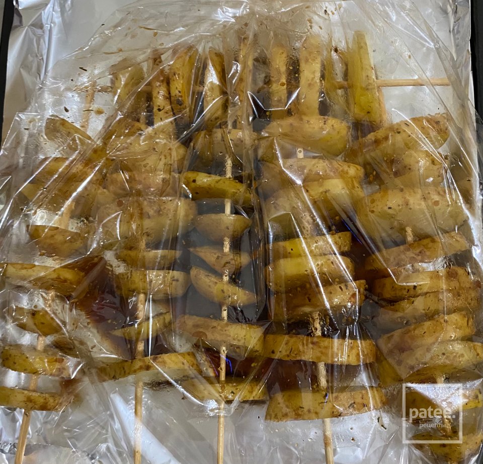 Необычный картофель 🥔 на шпажках - Шаг 4
