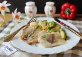 Тилапия тушеная с овощами