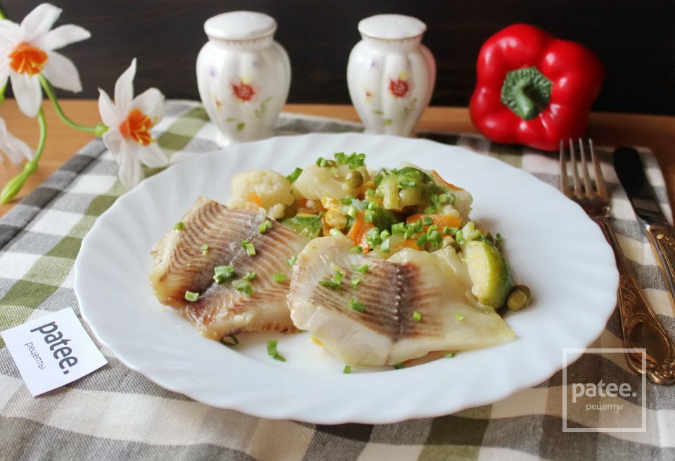 Тилапия тушеная с овощами - Шаг 10