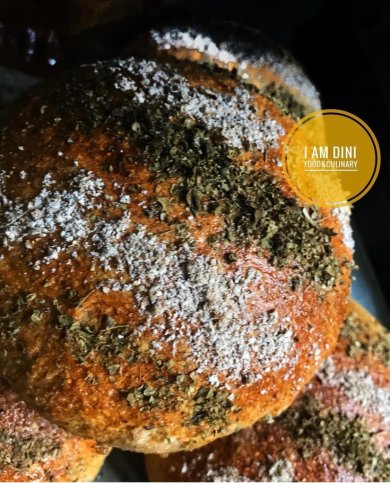 ЦЕЛЬНОЗЕРНОВОЙ ХЛЕБ С ИТАЛЬЯНСКИМИ ТРАВАМИ - Шаг 1