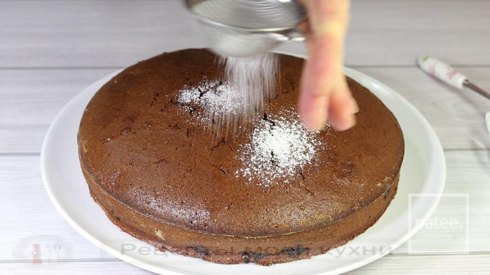 Шоколадный пирог с вишней - Шаг 14