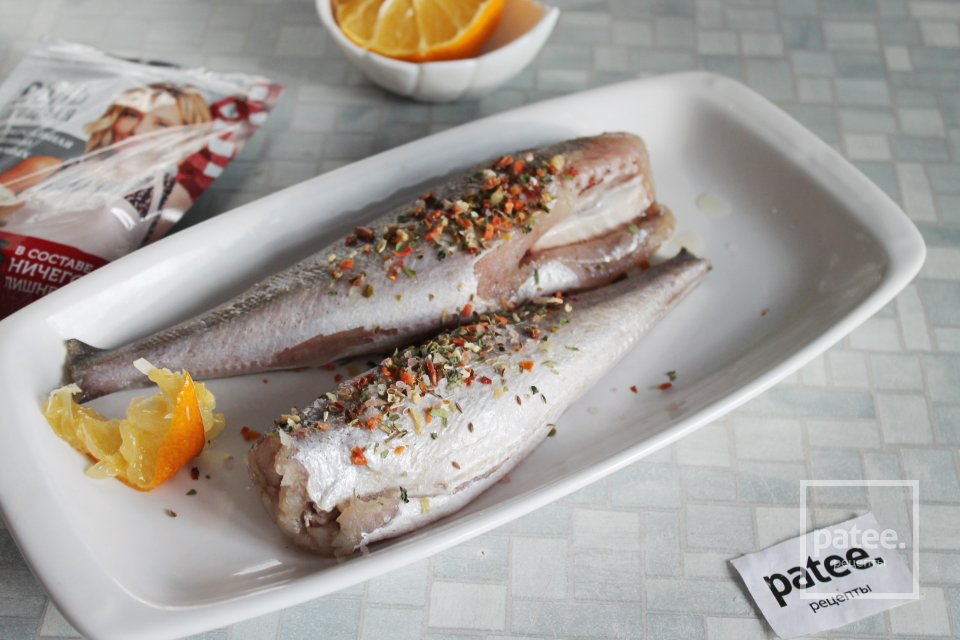 Хек по-домашнему на сковороде - Шаг 4