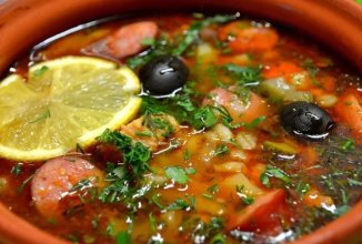 Солянка мясная