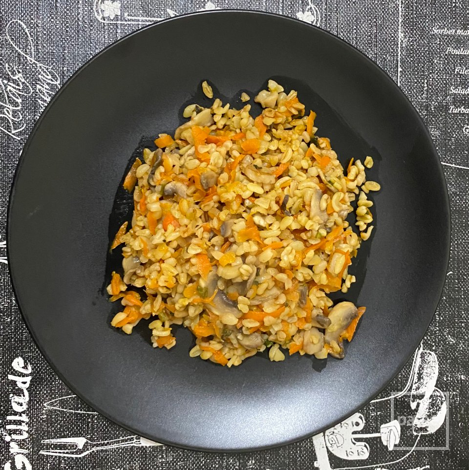 Постный рецепт: булгур с грибами и морковью - Шаг 7