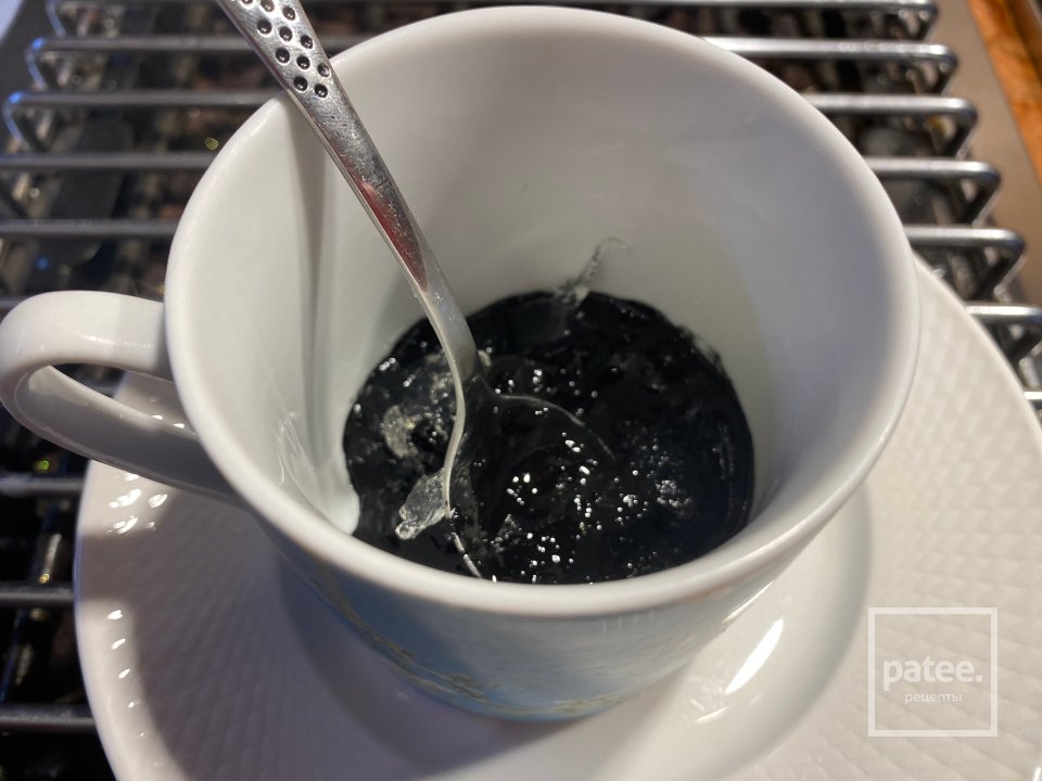 Рулет из свиных ушей с фунчозой - Шаг 7