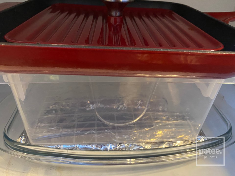 Рулет из свиных ушей с фунчозой - Шаг 12