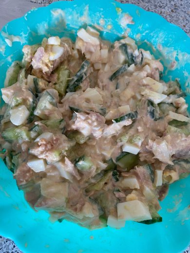 Салат с тунцом в собственном соку - Шаг 1