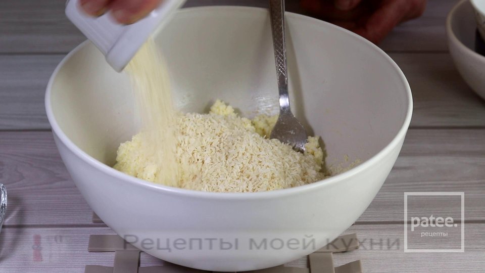 Шоколадные кексы с творожно - кокосовой начинкой - Шаг 3