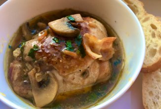 Курица по-португальски.