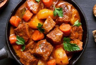 Рагу из свинины и овощами 🥩