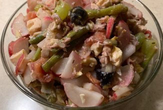 Куриный салат с виноградом