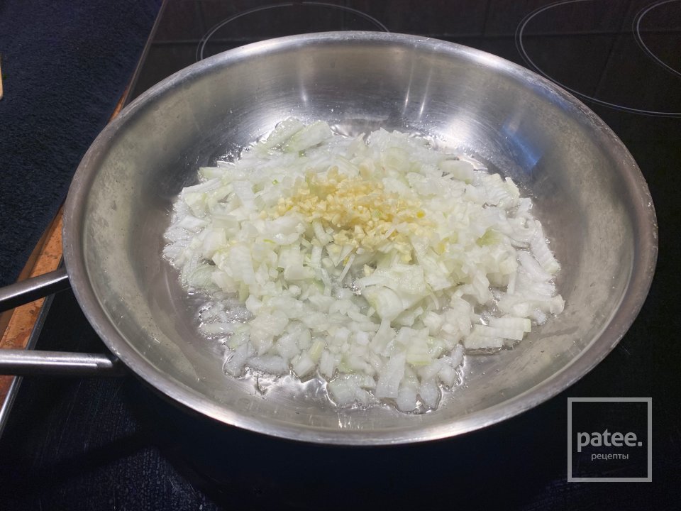 Слойка со сморчками в сливочном соусе - Шаг 4