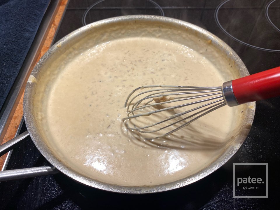 Слойка со сморчками в сливочном соусе - Шаг 9