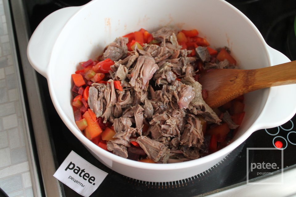 Борщ с говядиной на косточке и сельдереем - Шаг 16