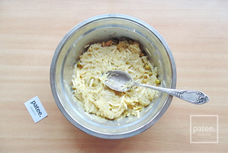 Запеканка из капусты с сыром на сковороде - Шаг 10