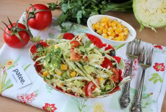 Капустный салат с кукурузой