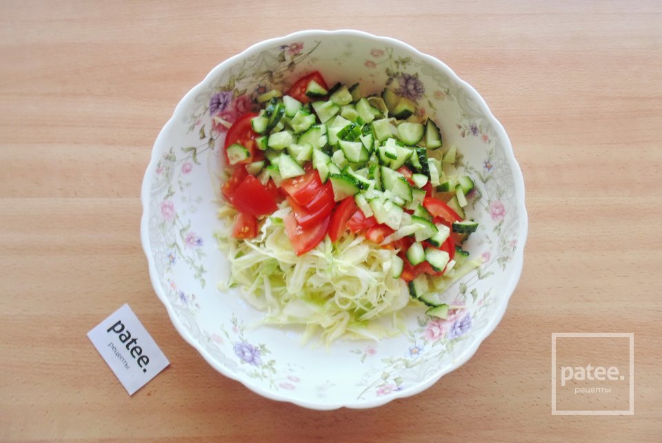 Капустный салат с кукурузой - Шаг 4