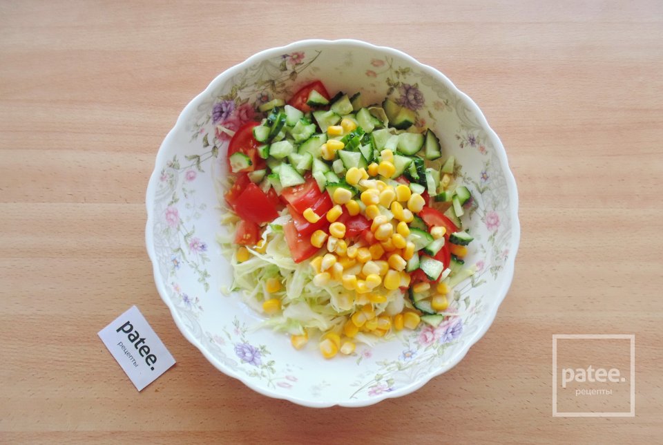 Капустный салат с кукурузой - Шаг 5