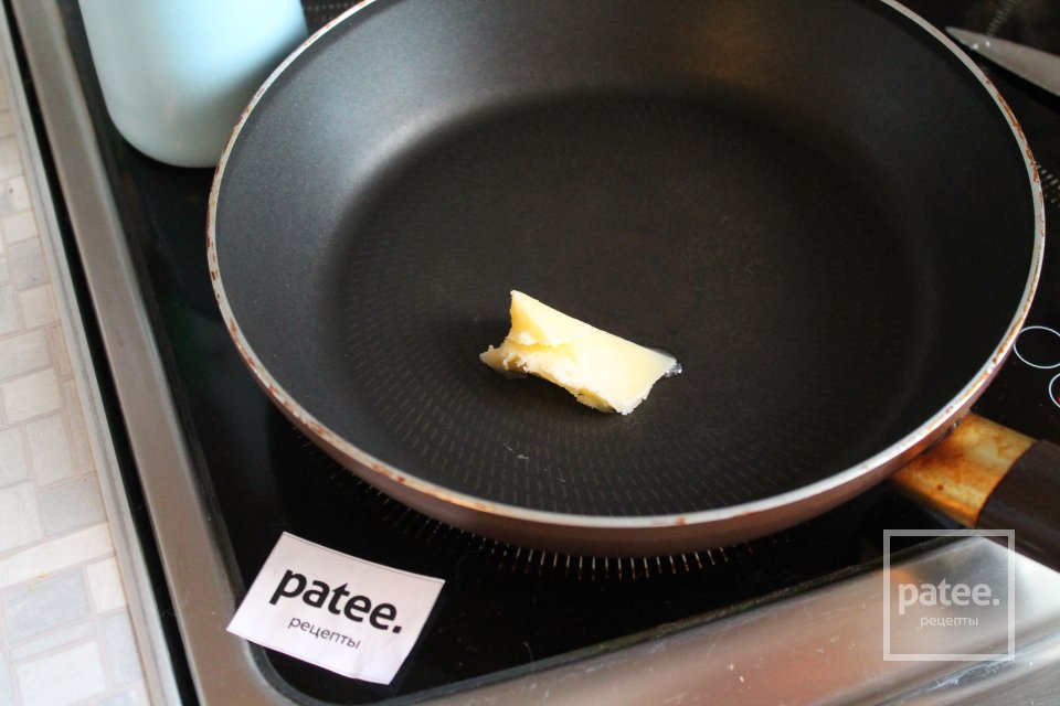 Шакшука со свежемороженным цуккини и лисичками - Шаг 3