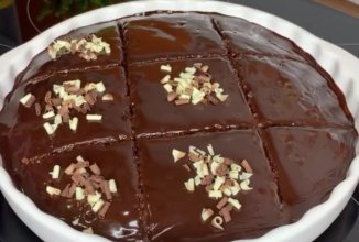 Пирог шоколадно- молочный