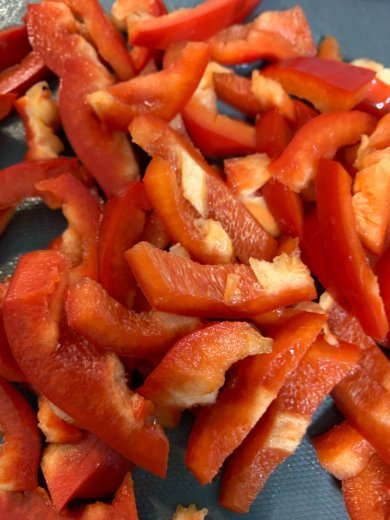 Жареная колбаса с макаронами за 20 минут - Шаг 2