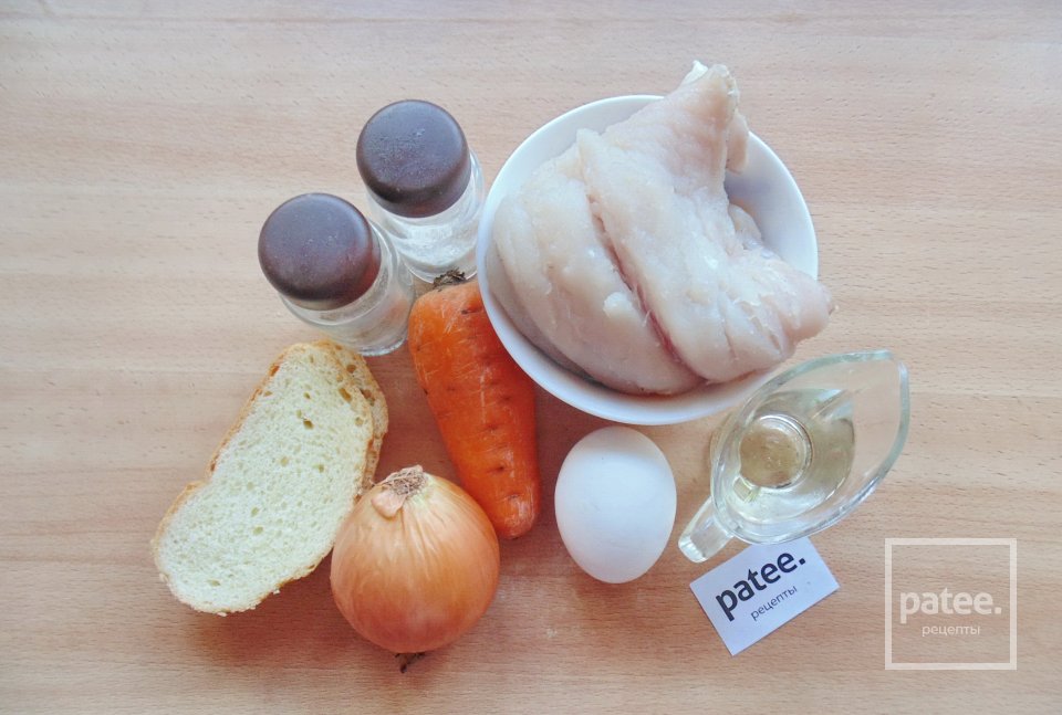 Котлеты из толстолобика тушеные - Шаг 1