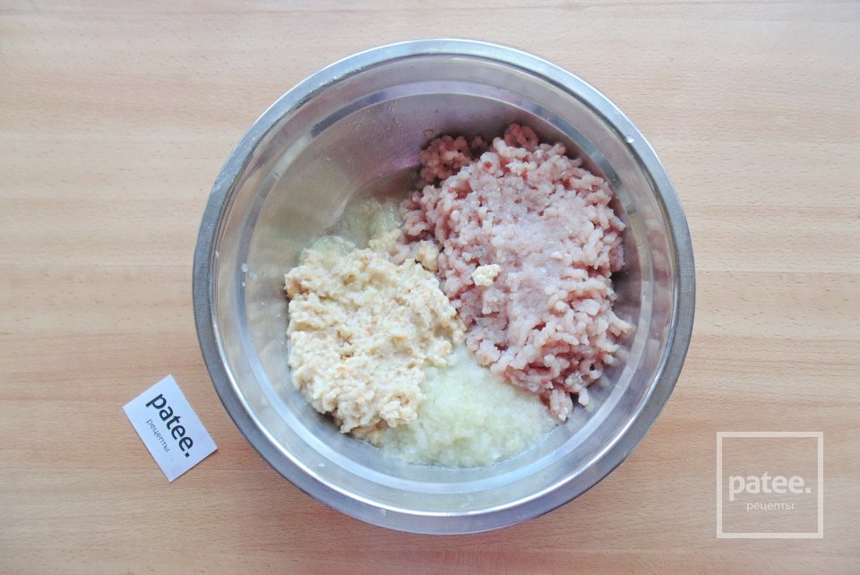 Котлеты из толстолобика тушеные - Шаг 4