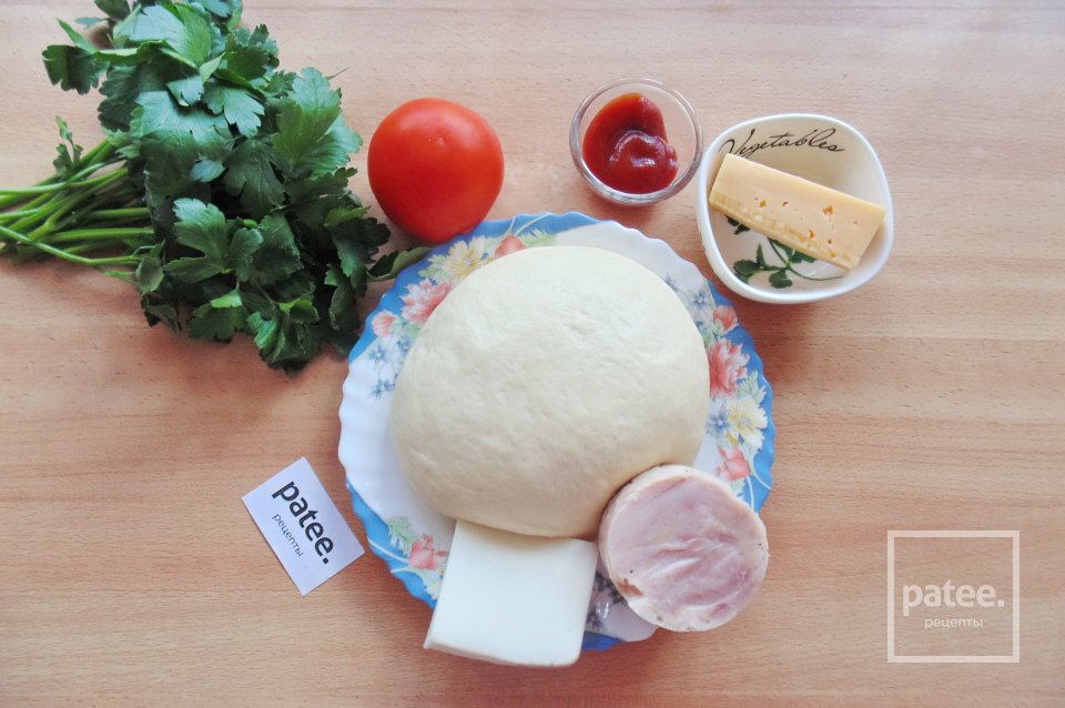 Пицца с ветчиной и двумя видами сыра - Шаг 1