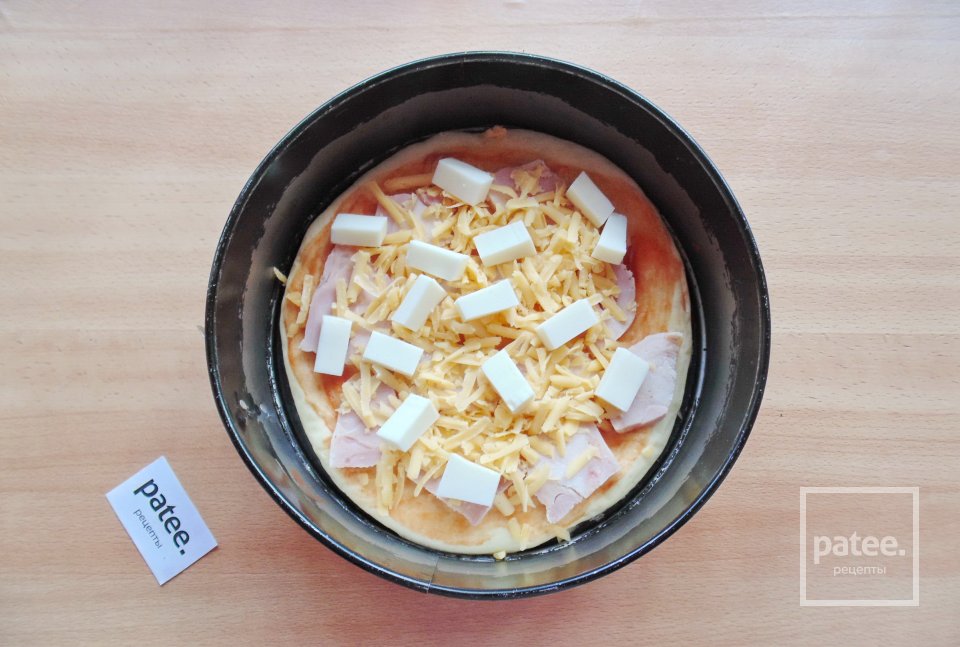 Пицца с ветчиной и двумя видами сыра - Шаг 5