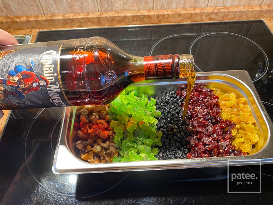 Кулич с цветами и фруктовой икрой - Шаг 3