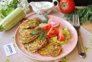 Оладьи из кабачка и молодой пекинской капусты