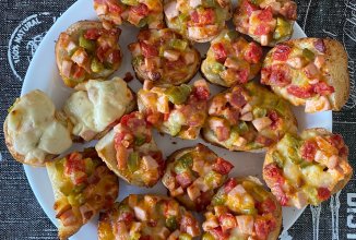 Брускетта с начинкой