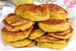 Оладьи из тыквы и яблок