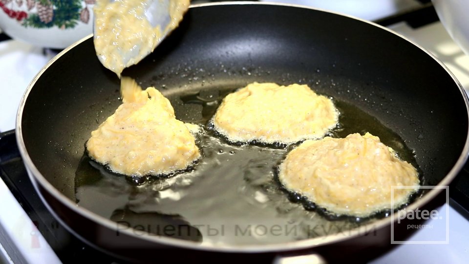 Оладьи из тыквы и яблок - Шаг 8